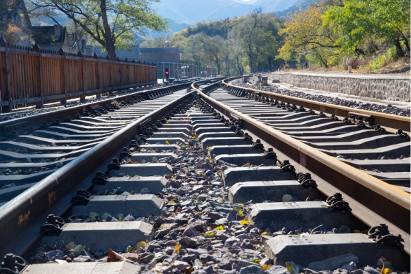 改性尼龍PA6和PA66在高速鐵路、機(jī)車工業(yè)中的應(yīng)用